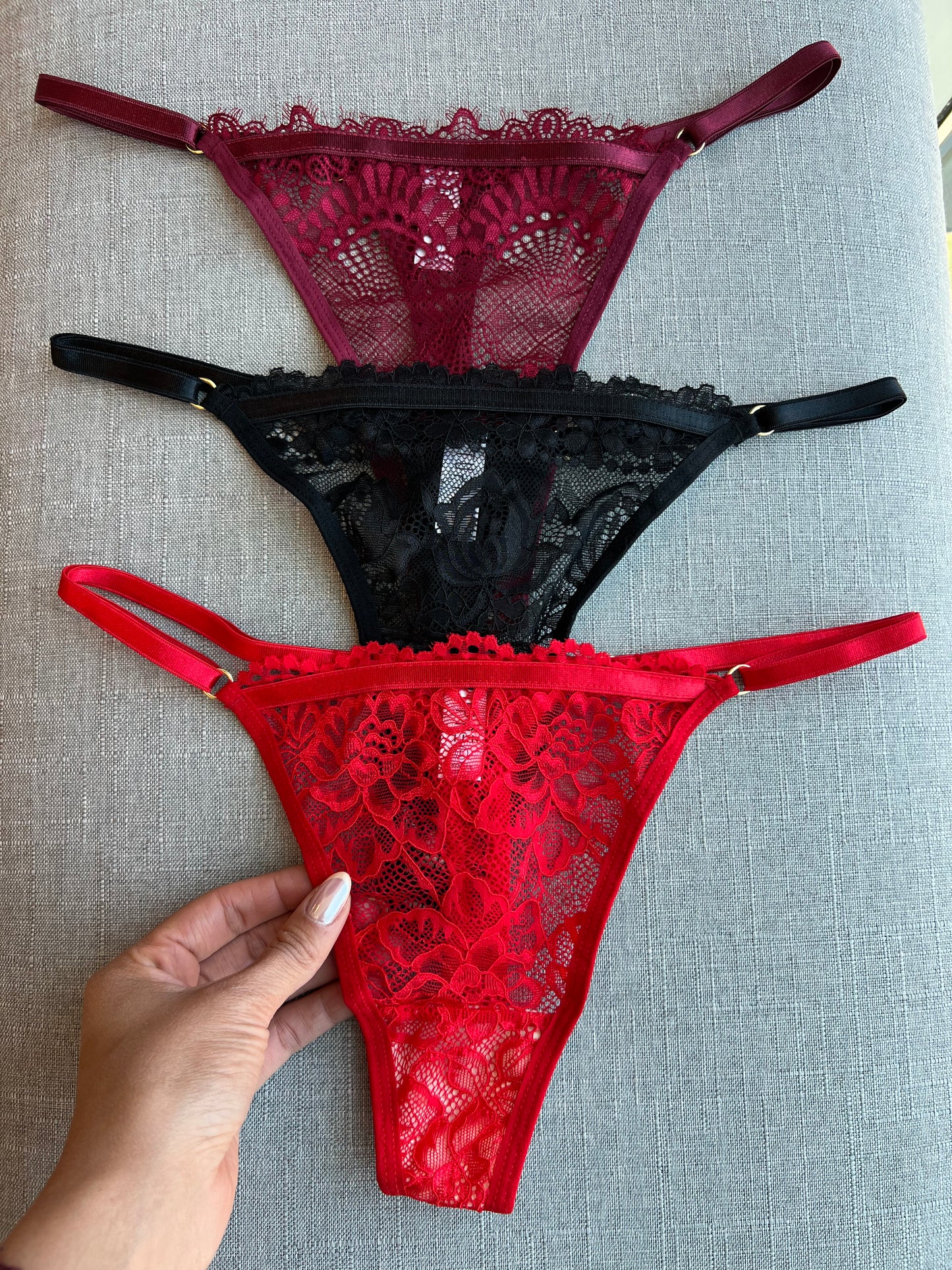 3 PACK COLALESS DE ENCAJE GOLDEN (GRADUABLES) (copia)