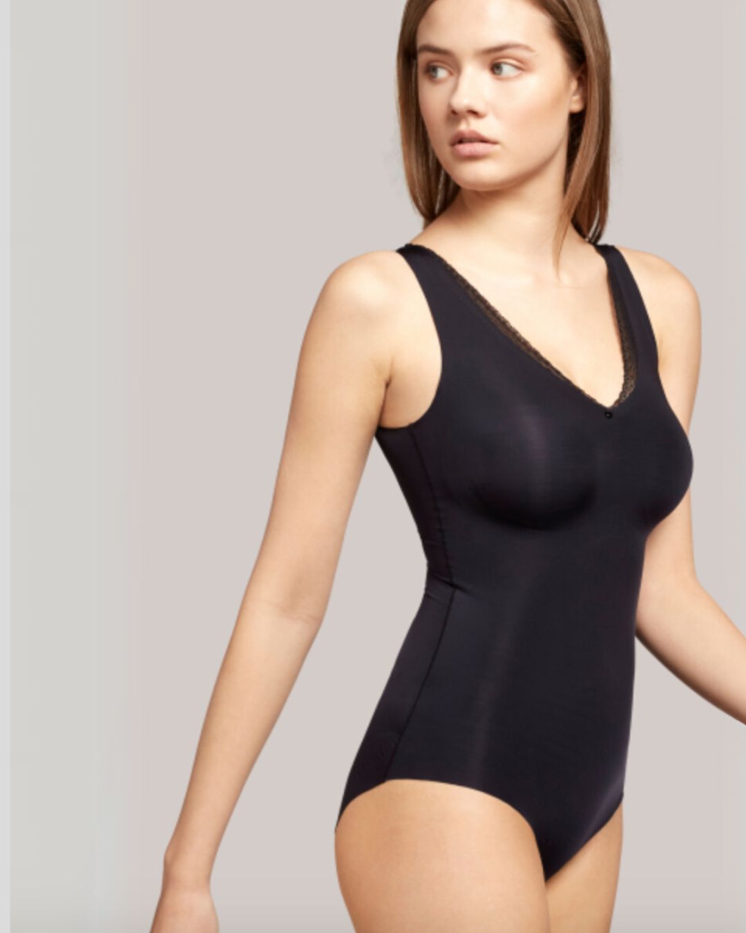 BODY SIN COSTURA (NEGRO)